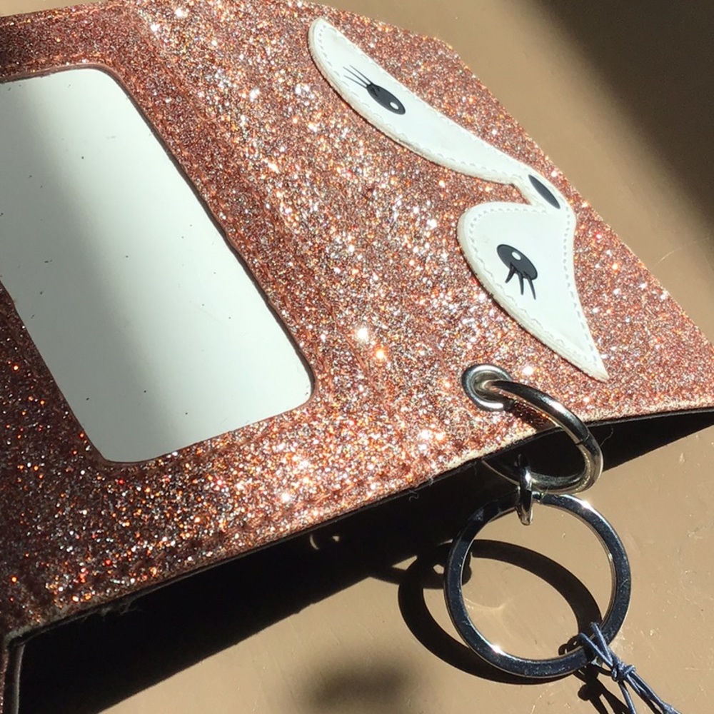 Sparkly Minicci Wallet with Keyring - Picture 5 of 6